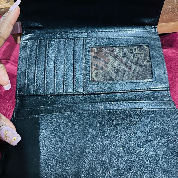 Wallet Silver Tone HEART Decor note back zipper missing! Price reflects defect. - Picture 8 of 13